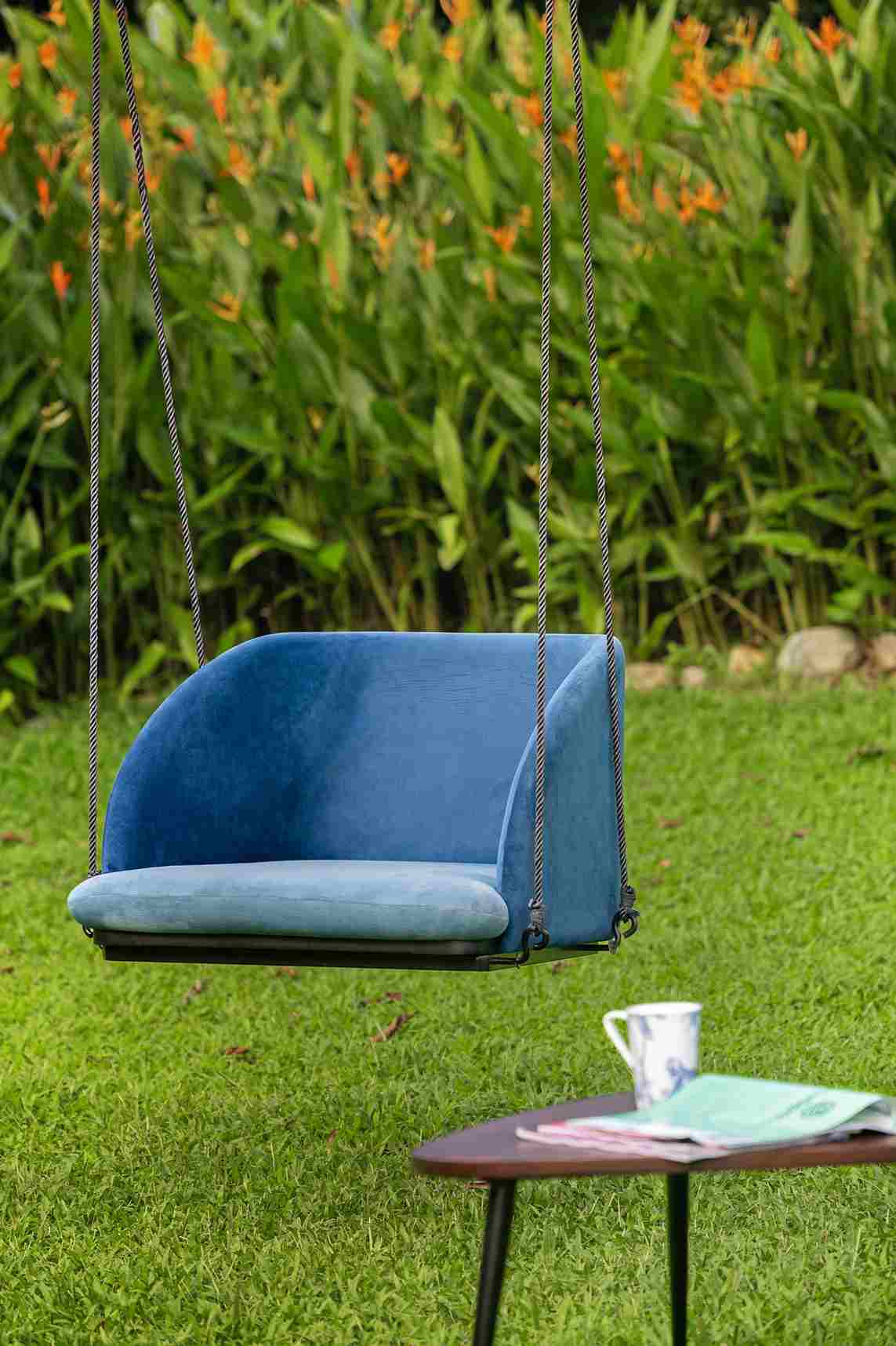 Pebble Table