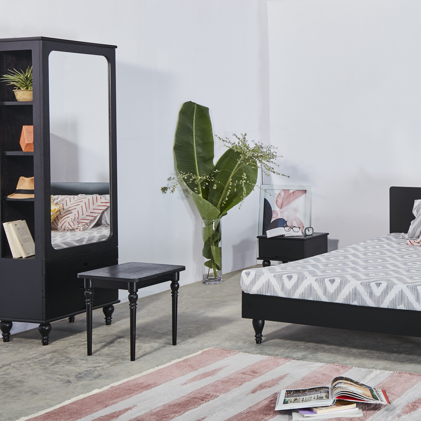 Rosewall Seater