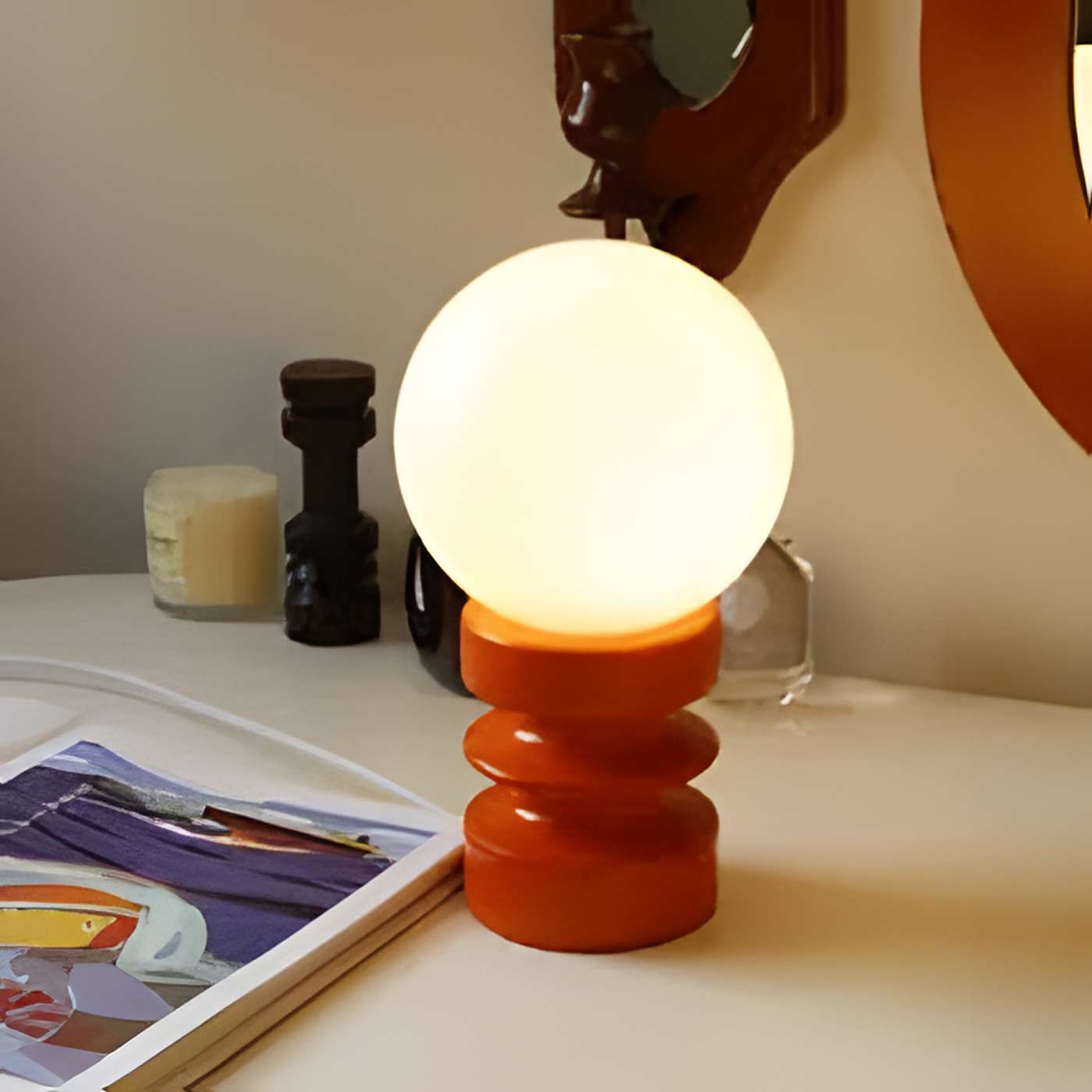 Valoa Table Lamp